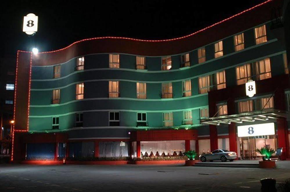 Super 8 Wenzhou Xingrong Hotell Exteriör bild